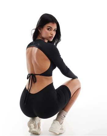 long sve open back active top