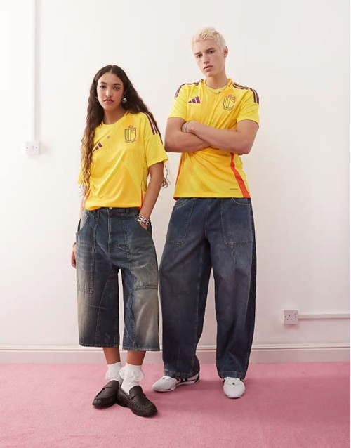 Football Belgium away shirt in yellow