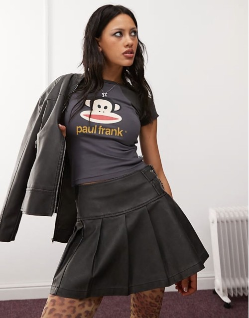 low rise pleated mini skirt in PU co-ord