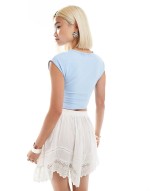 star sign cropped baby tee in light blue