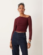 asymmetric long sve mesh top in burgundy