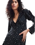 collar tie front bow sve maxi dress in polka dot bow print